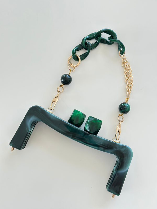 Akrilik Burs Zincirli