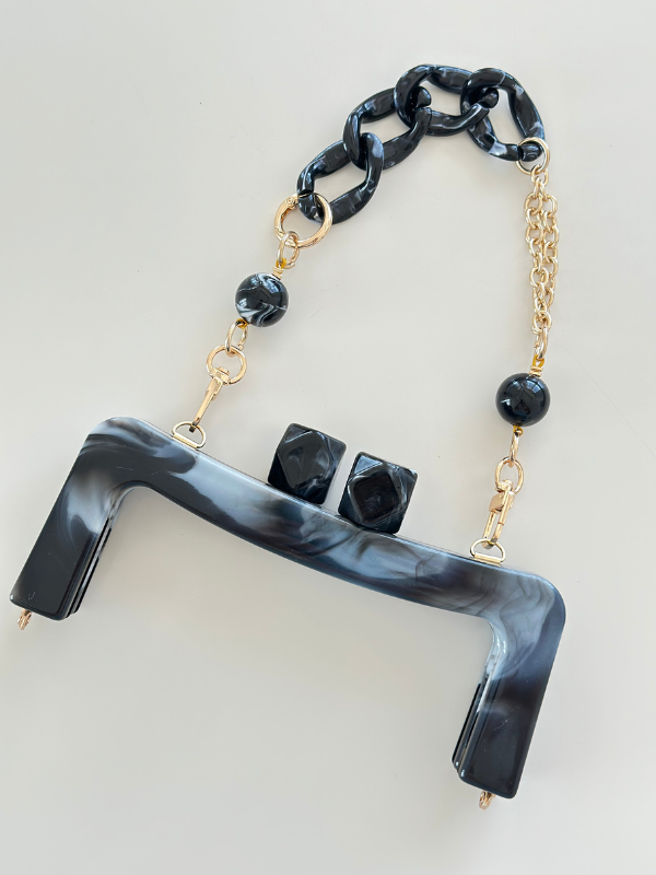 Akrilik Burs Zincirli