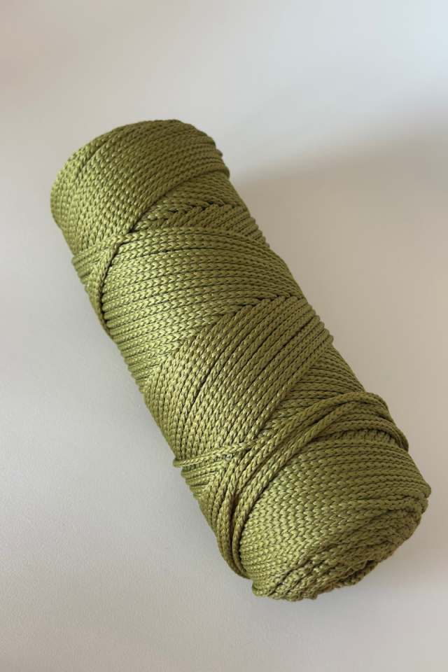 Polyester Makrome