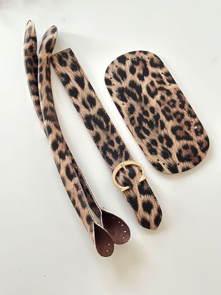 Kemer tokalı set leopar