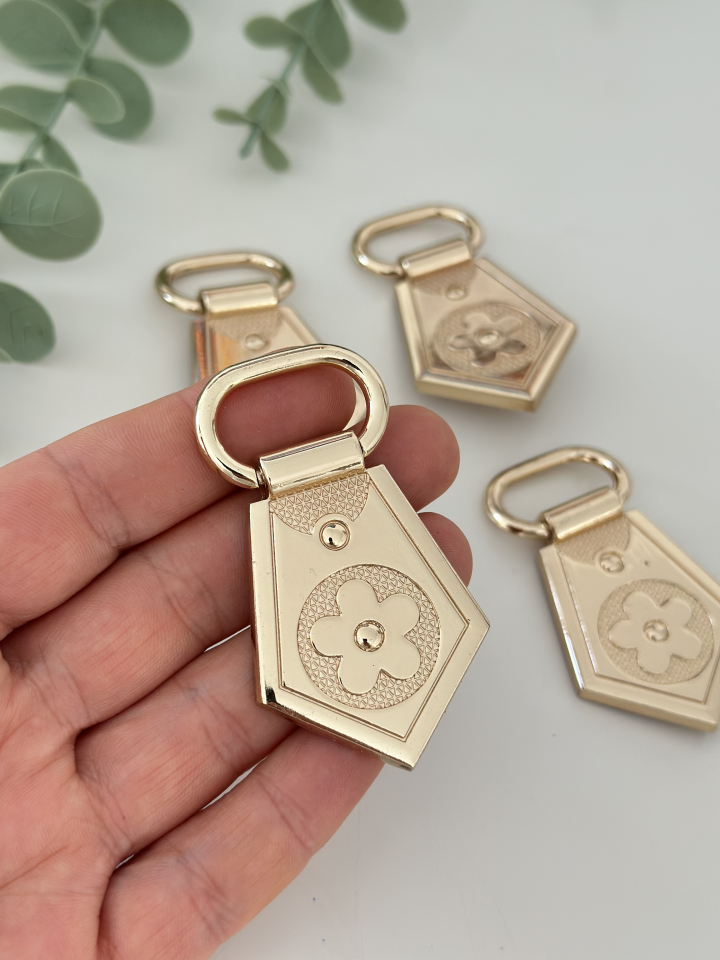 Ayaklı Çanta Köprüsü