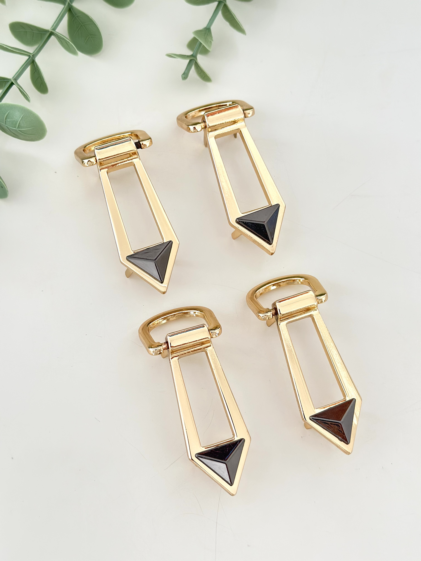 Ayaklı Çanta Köprüsü